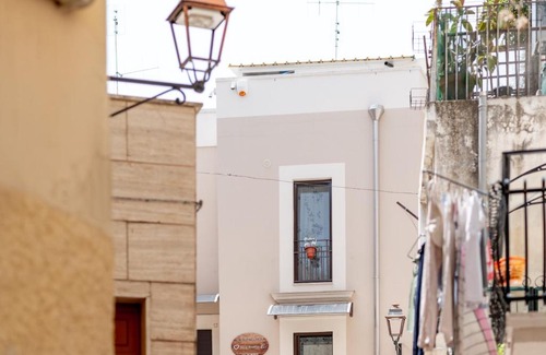 Capurso Bed & Breakfast | Discover Il Borgo Antico B & B: Pet-Friendly Retreat