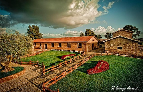 Lake Garda House | Cozy Il Borgo Ariccia Resort with Oceanfront Views