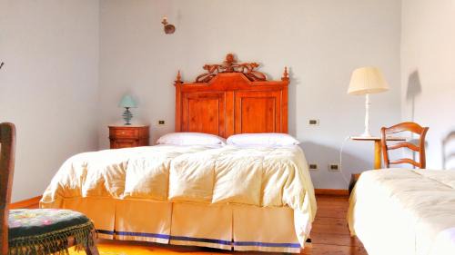 Tuili House | Discover Il Borgo dell'Arcangelo: Family-Friendly Stay