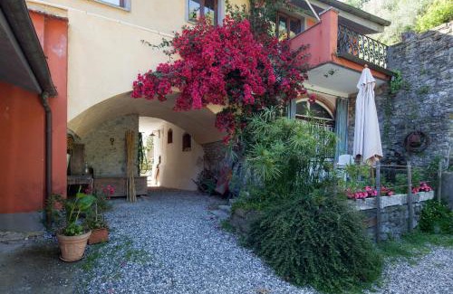 Fosdinovo House | Discover Il Borgo della Colomba: Pet-Friendly Retreat