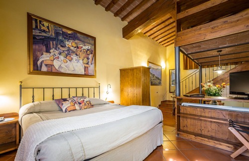 Signa Hotel | Discover Il Borgo Di Villa Castelletti: Pool & Spa Retreat