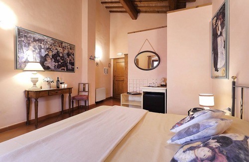 Signa Hotel | Discover Il Borgo Di Villa Castelletti: Pool & Spa Retreat