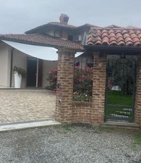 Castelletto Cervo Bed & Breakfast | Elegant Il Borgo: Pet-Friendly Retreat with Breakfast Included
