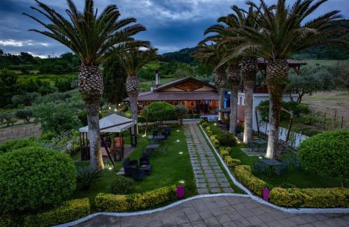Maierato House | Explore Il Borgo sul Lago: Pet-Friendly Lakefront Retreat