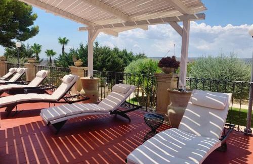 San Corrado di Fuori House | Guest Rated 9.8: Il Calesse Casa Vacanza with Ocean Views
