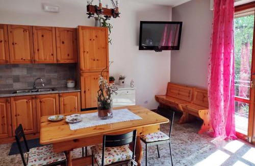 Roccamorice House | Relax at Il Canto degli Uccelli with Ocean View & Pool