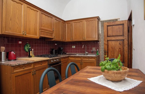 Volterra Apartment | Il Cantuccio - Private Garden Retreat in Historic Volterra