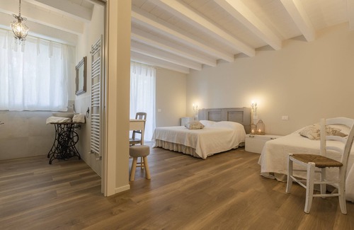 Cavaion Veronese Bed & Breakfast | Discover Il Cantuccio sul Garda with Pool & Family Amenities