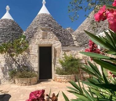 Martina Franca House | Experience IL CAPRICCIO DELLA VALLE DI ITRIA's Oceanfront Escape