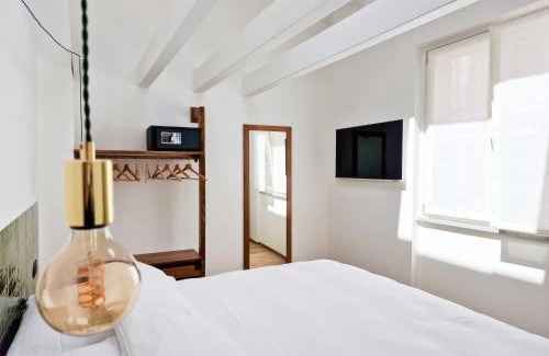Varazze Apartment | Discover Il Caruggio Flat with Ocean View & Private Beach