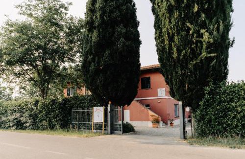 Montorsaio Apartment | Experience Il Casale delle Rose: Pet-Friendly Family Retreat