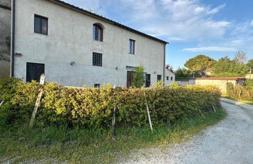 San Giuliano Terme House | Relax at Il Casale Toscano Near Pisa with Free Parking