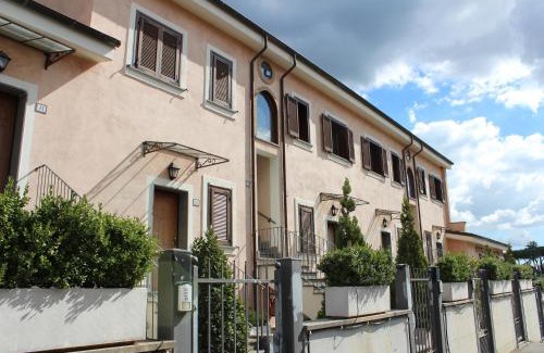 Ara Nova Apartment | Cozy Il Casaletto Dei Ludi: Pet Friendly with Great Amenities