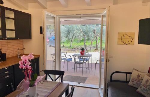 Papigno Apartment | Oceanfront Retreat at Il Casaletto - Guest House