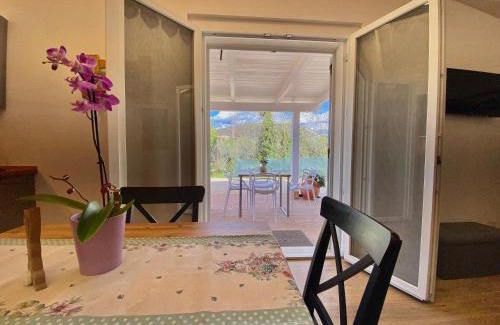 Papigno Apartment | Oceanfront Retreat at Il Casaletto - Guest House
