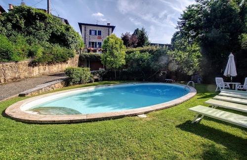 Lucolena Villa | Explore Il Casalone in Greve: Pet-Friendly Retreat with Pool