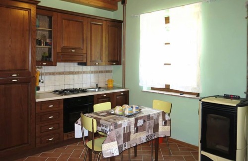 Sillano House | Discover Il Casello: Pet-Friendly Retreat with Pool & Spa