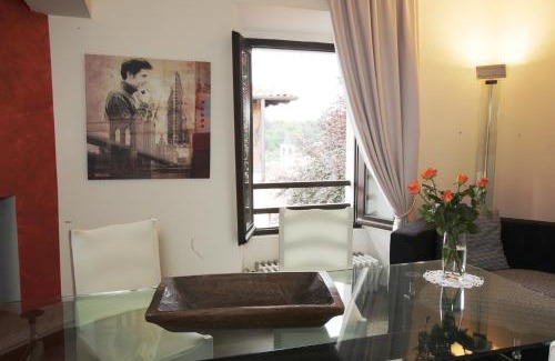 Varallo Pombia Bed & Breakfast | Explore Il Castello B&B: Pet-Friendly Stay with Breakfast