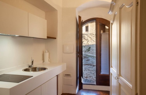 Campello sul Clitunno House | Discover Il Castello Di Campello: Family-Friendly Stay