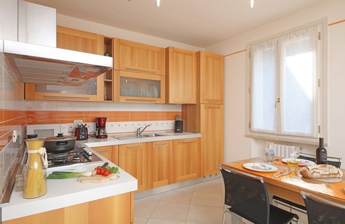 Salo Apartment | Il Cedro: Poolside Retreat Near Historic Salò