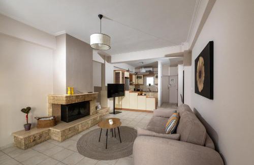 Aigio Apartment | Family-Friendly Il Centro Apartment for Memorable Stays