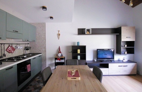 Cavalese Apartment | Discover Il Cervo: Family-Friendly Stay with Breakfast