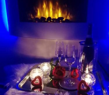 Itri Apartment | Top-Rated Getaway at Il cielo in una stanza with Hot Tub