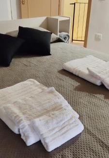 Casali di Serravalle House | Discover Il Corso: Family-Friendly Retreat with Top Reviews