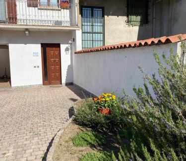 Castelletto Sopra Ticino Apartment | Kid-Friendly Retreat at Il Cortile di Adele - Rated 9.7