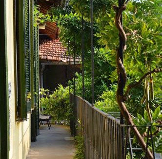 Casalzuigno Bed & Breakfast | Discover Il Cortile - Casa d'Artista: Guest Rated 9.5
