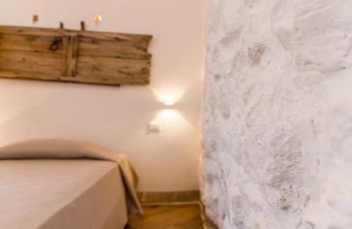 Morciano di Leuca Bed & Breakfast | Pet-Friendly Il Cortile dei Nonni with Ocean Views