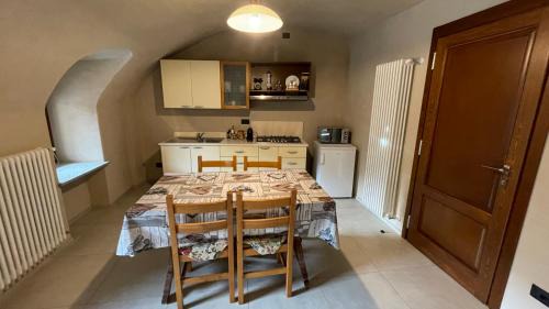 Boves Apartment | Charming Il Cortile: Guest Rated 9.5 & Family-Friendly Comfort