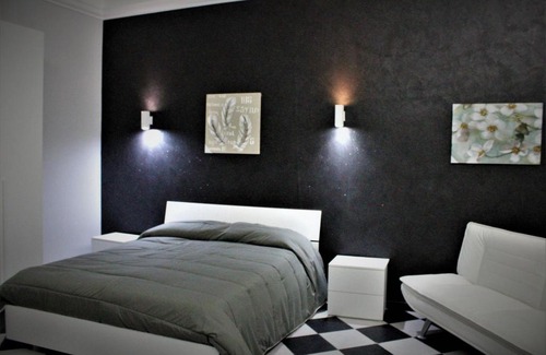 Ravanusa Bed & Breakfast | Inviting Il Cortiletto: Pet & Child Friendly Retreat