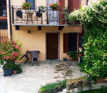Verduno Apartment | Pet-Friendly Escape at IL CORTILETTO with 9.4/10 Rating