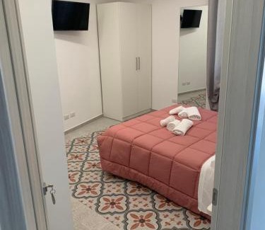 Bomerano House | Relax at Il covo degli Dei: Family-Friendly with Hot Tub