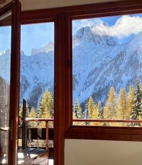 Falcade Apartment | Exceptional Stay at Il Covo Dello Sciatore with Breakfast