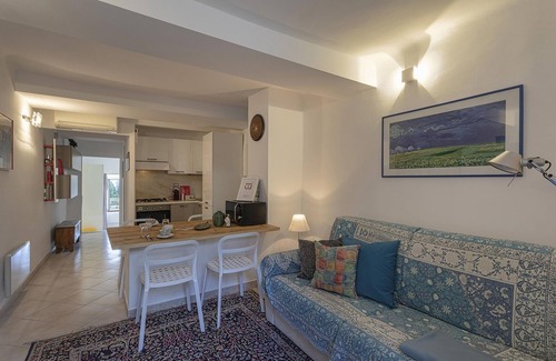 Nervi Apartment | Experience Il Cuore di Nervi: Family-Friendly Retreat