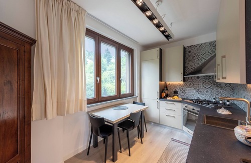 Stresa House | Il Dipinto Sul Lago Stresa Center, Stresa, Italy