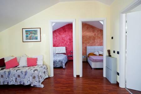 Fino Mornasco Bed & Breakfast | Discover il faro di Manuela: Highly Rated Family Retreat