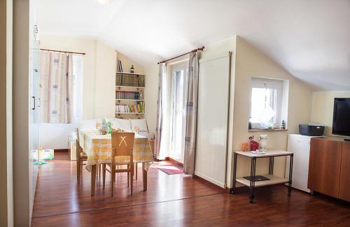 Fino Mornasco Bed & Breakfast | Discover il faro di Manuela: Highly Rated Family Retreat