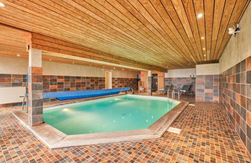 Villard-Reculas Ski Chalet | Discover Il fera beau demain: Pet-Friendly Retreat with Pool