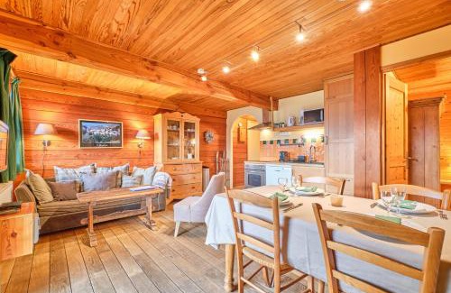Villard-Reculas Ski Chalet | Discover Il fera beau demain: Pet-Friendly Retreat with Pool