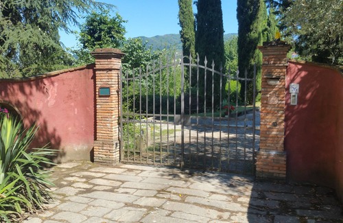 Pescia House | Experience Il Fienile del Colle: Spa, Pool & Family Friendly