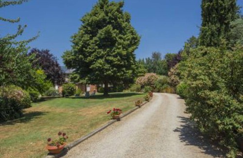 Pescia House | Experience Il Fienile del Colle: Spa, Pool & Family Friendly