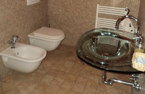 Lizzano in Belvedere Hotel | Il Fondaccio: Oceanside Retreat with Pool & Pet-Friendly Perks