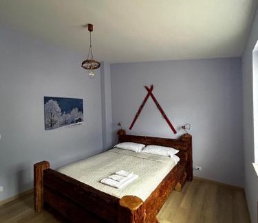 Aisone Apartment | Pet-Friendly Retreat at Il Fontanile - 9/10 Guest Rated