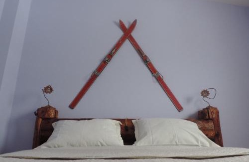 Aisone Apartment | Pet-Friendly Retreat at Il Fontanile - 9/10 Guest Rated
