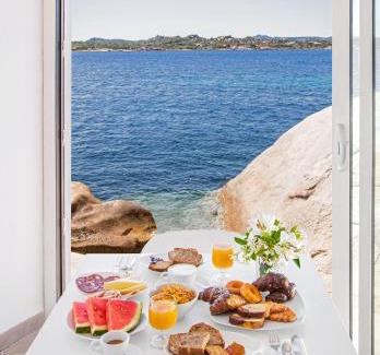 La Maddalena Hotel | Oceanfront Retreat at Il Gabbiano with Breakfast Included