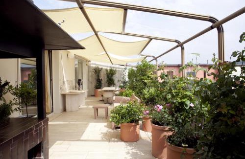 Verona City Centre Apartment | Unforgettable Oceanfront Stays at Il Garofano Rosa