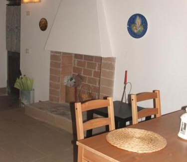 Linaro Apartment | Family-Friendly Stay at Il Ghiro with Top Guest Ratings